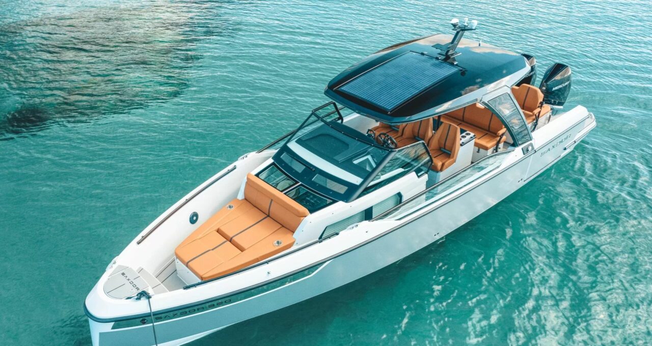 Saxdor yacht hire in Mallorca cruising along the Mediterranean coastline